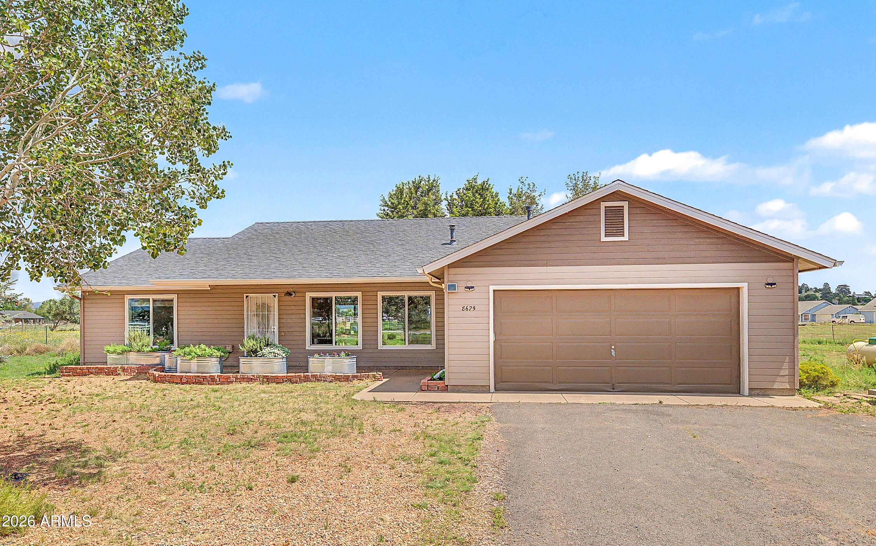 8625 N Crystal View Lane