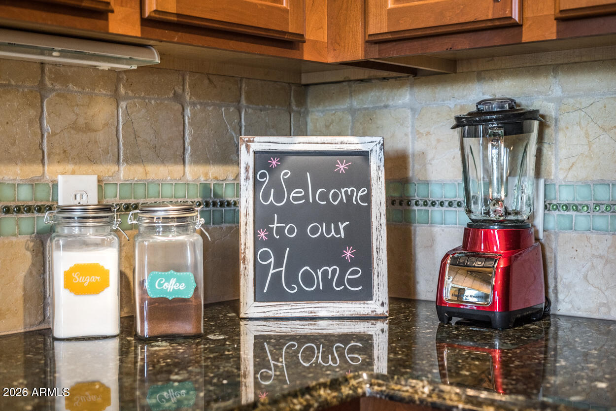 1664 E BRIDGEPORT Parkway