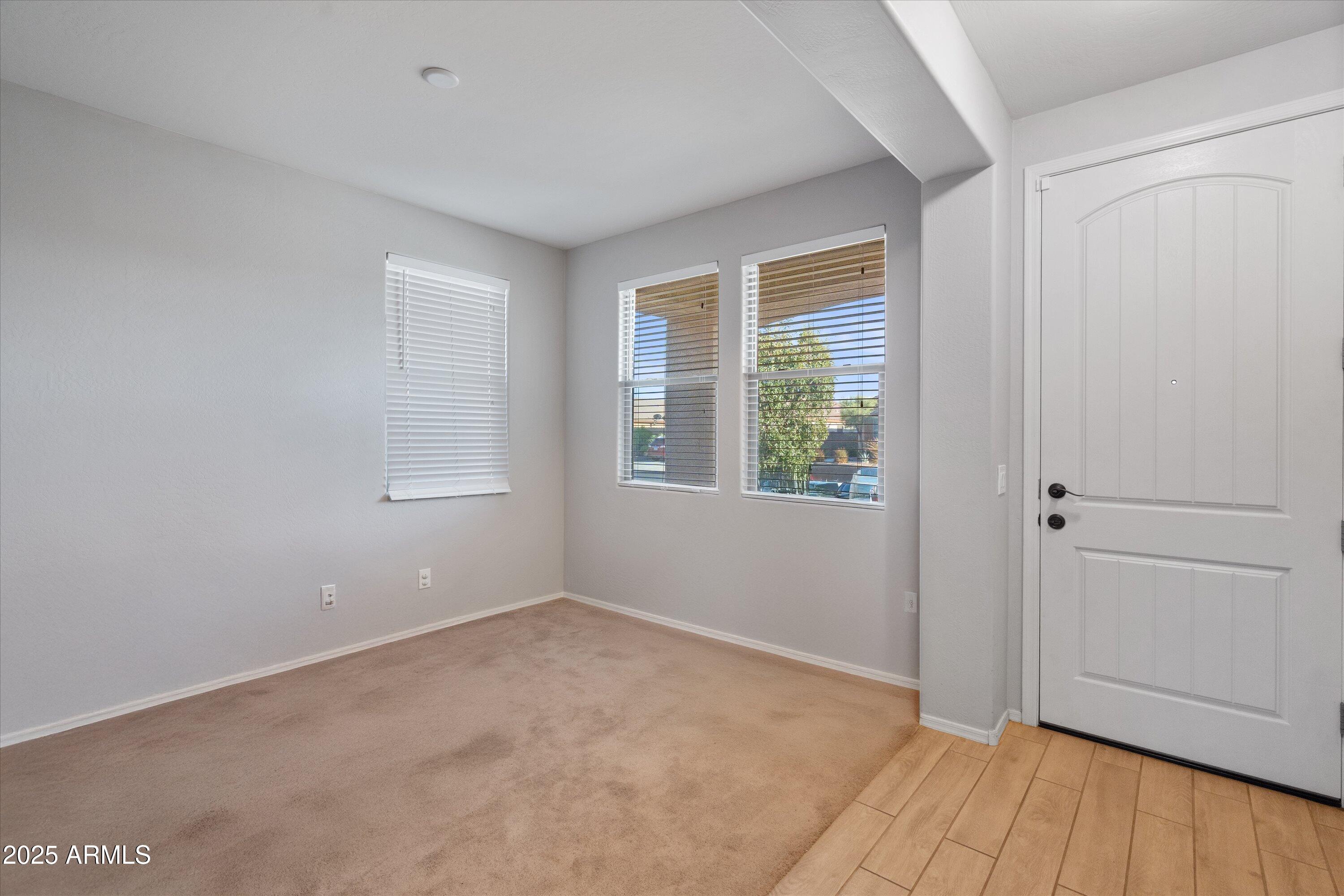 18390 W via del sol --