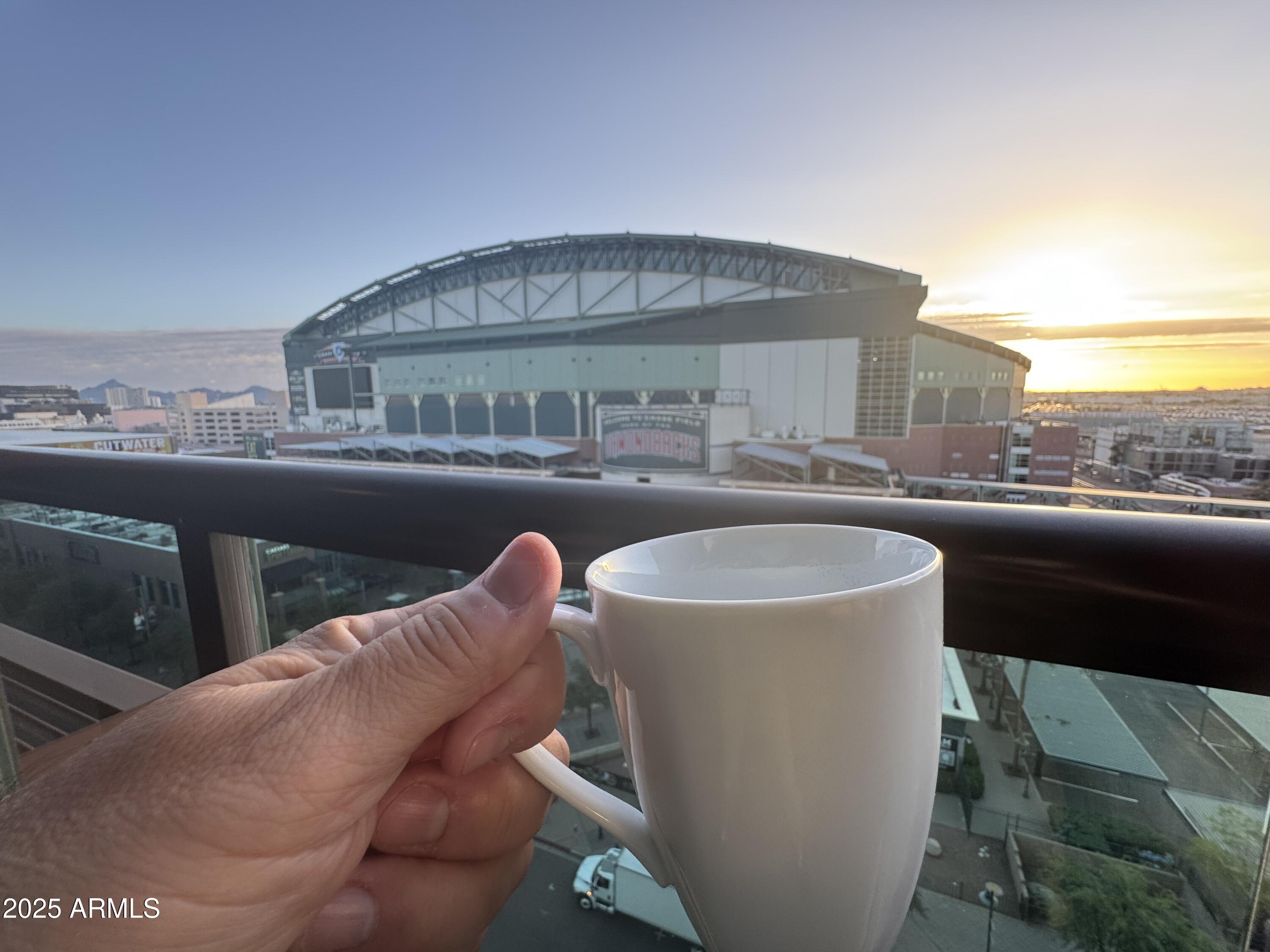 310 S 4TH Street 907