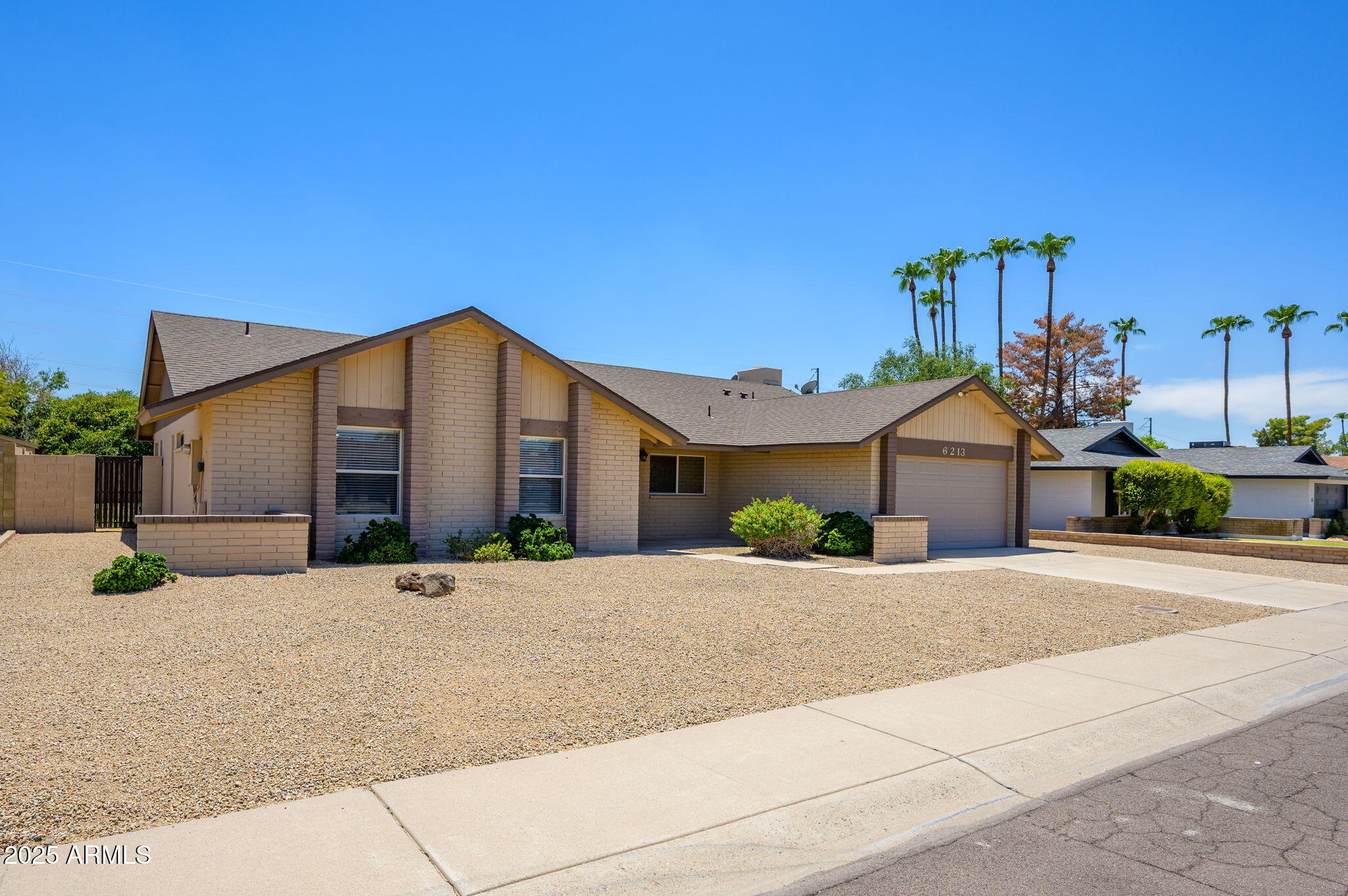6213 W CHARTER OAK Road