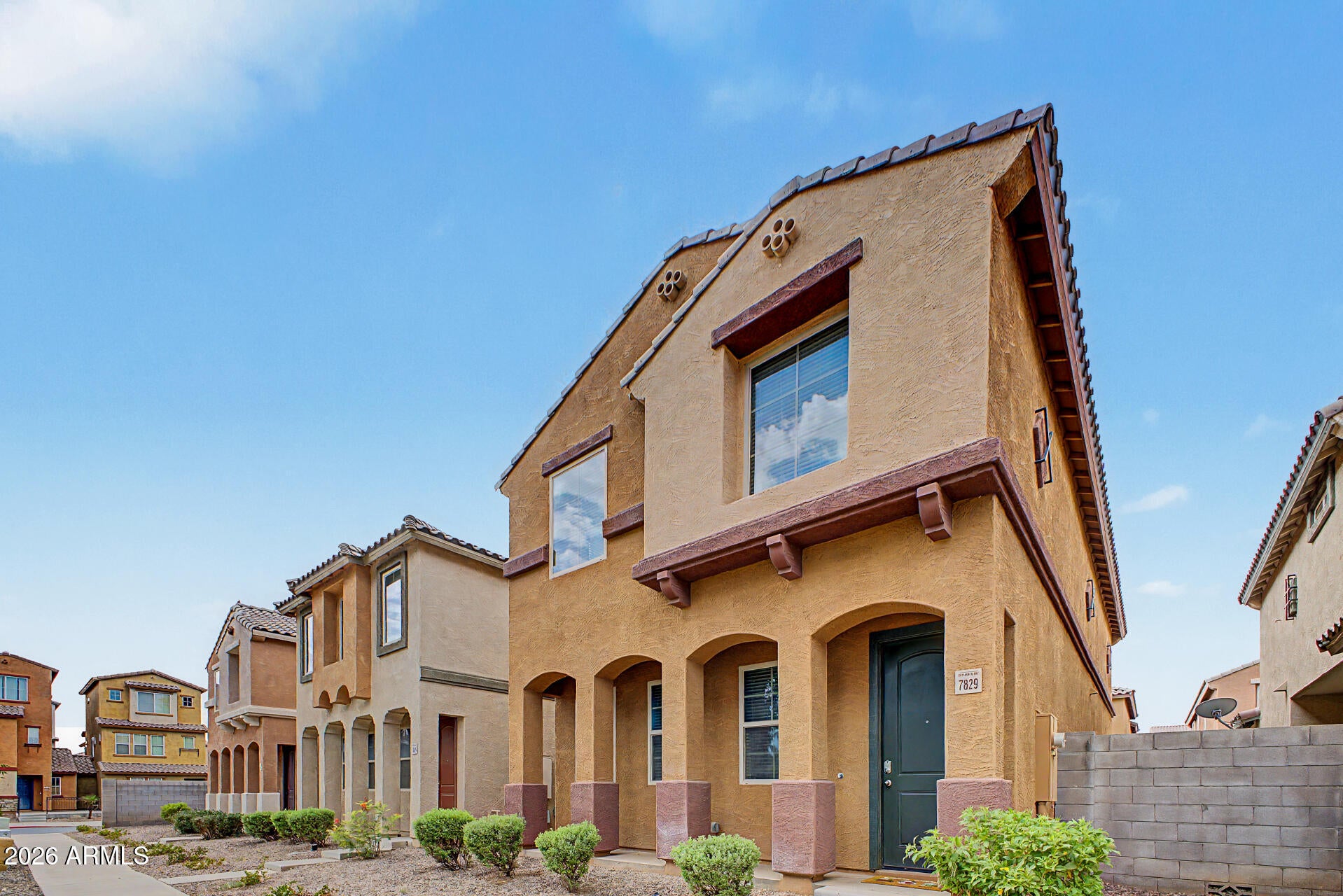 7829 W PIKE Place