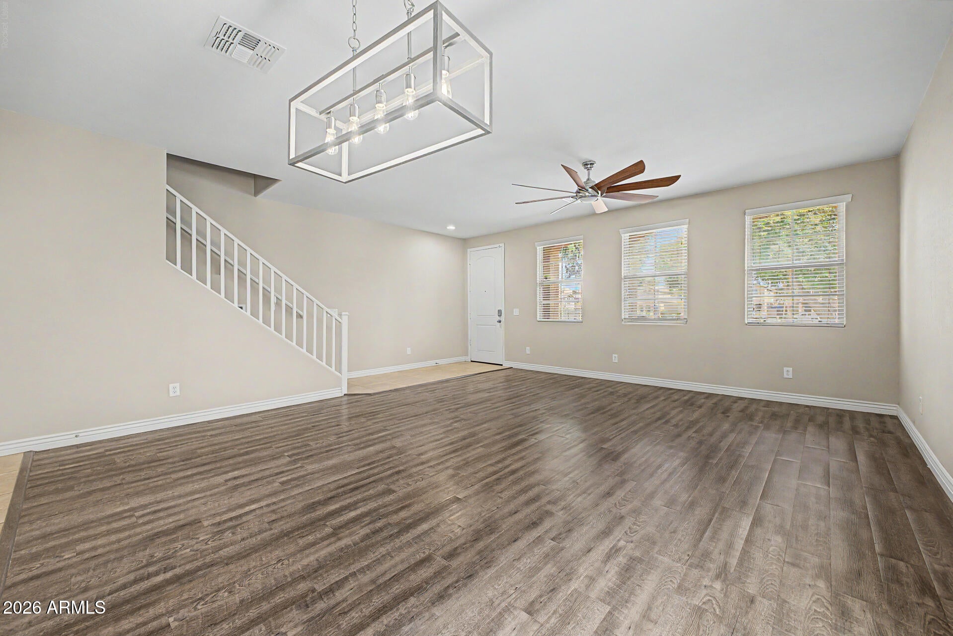 7829 W PIKE Place