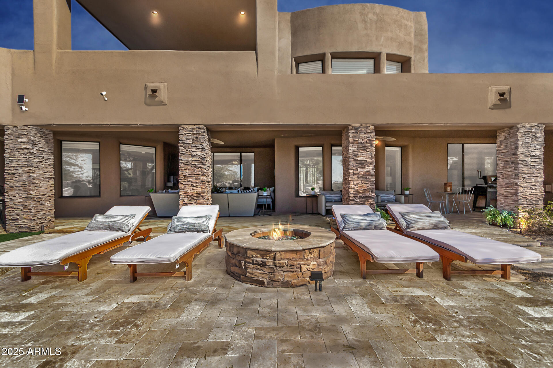 10004 E SANTA CATALINA Drive