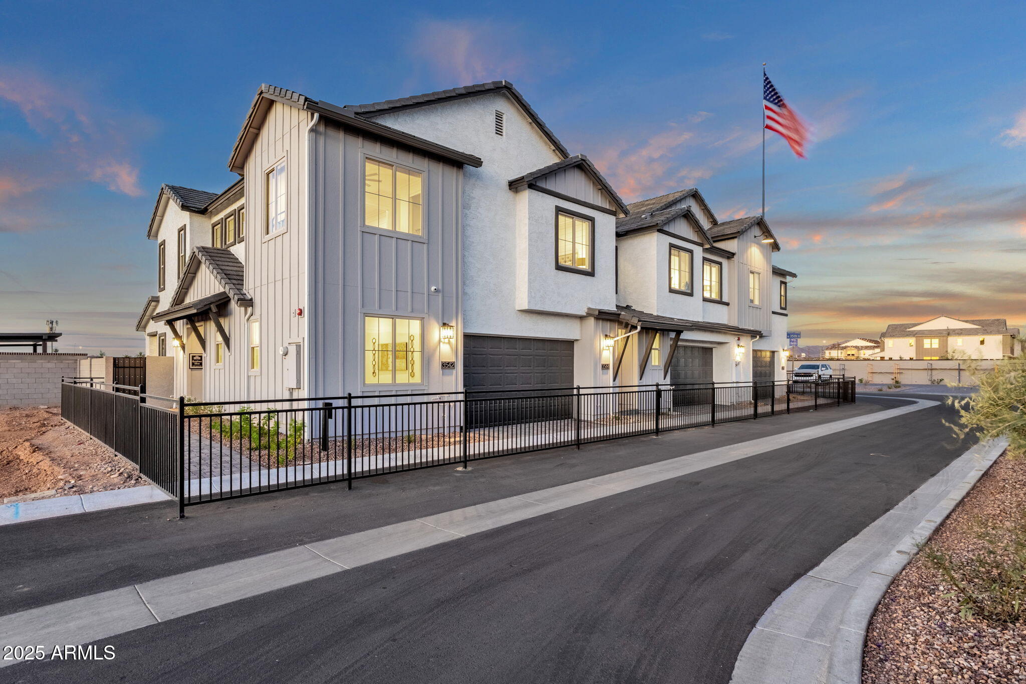 3528 N SUNWOOD --