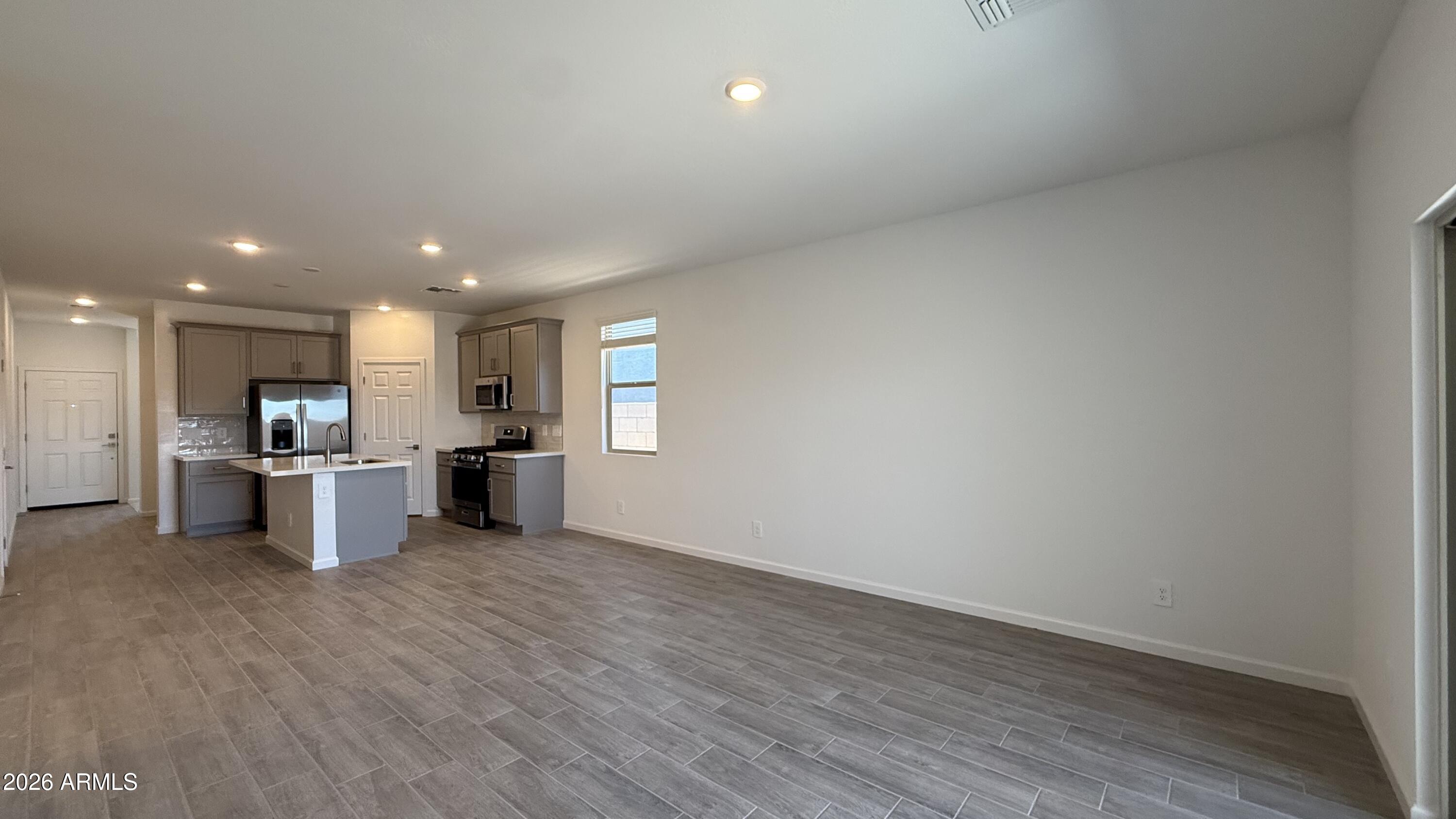 Properties 3 47411 W KENNER Drive