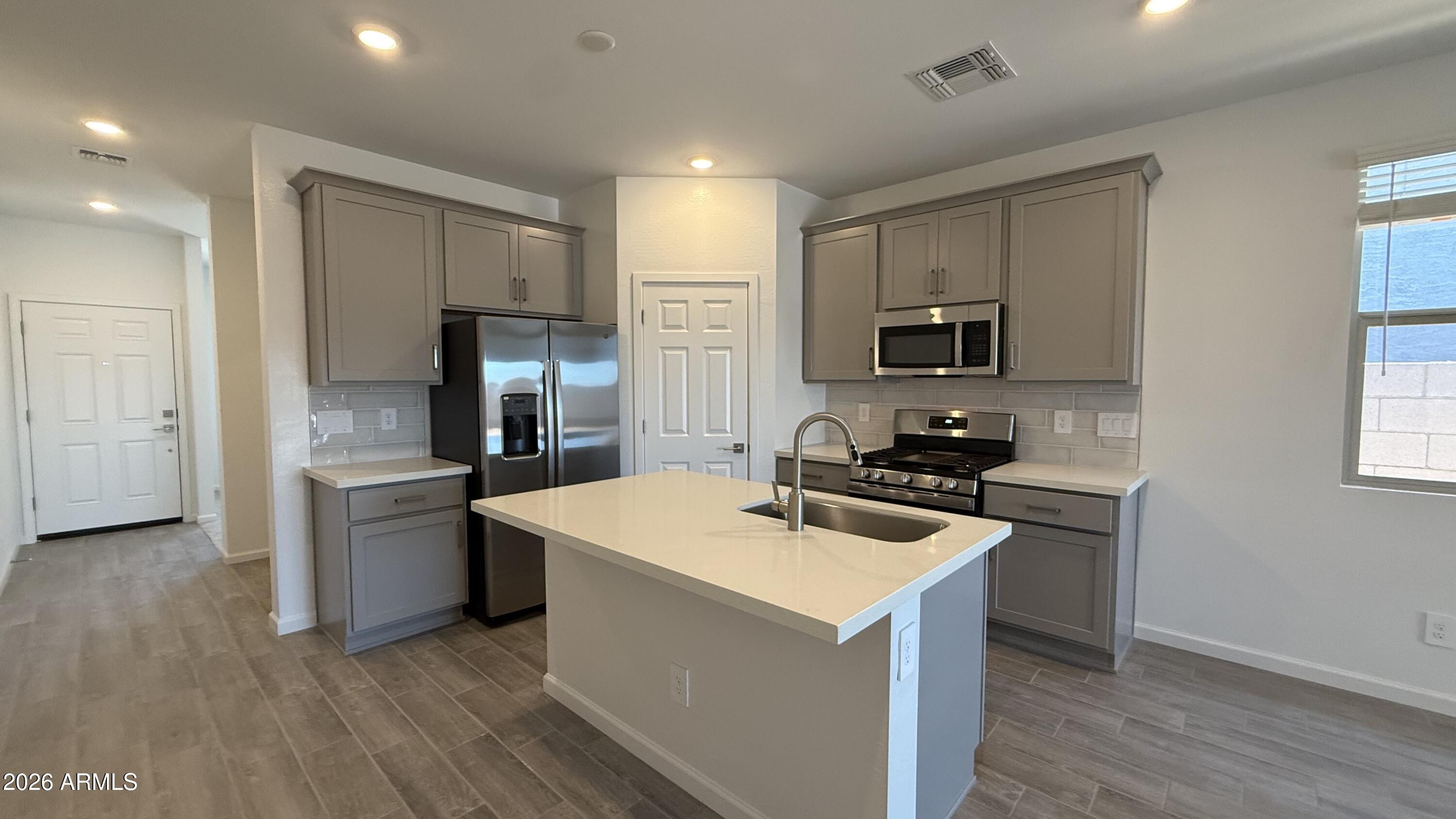 Properties 2 47411 W KENNER Drive