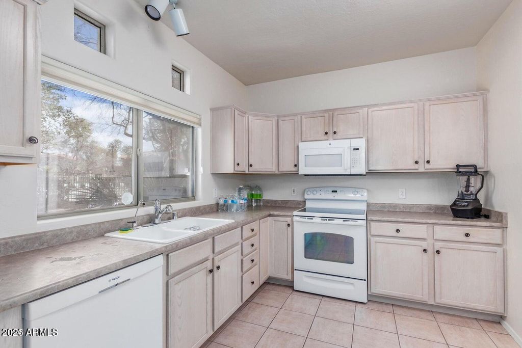 Photo of 1351 N Pleasant Drive #1098, Chandler, AZ 85225 (MLS # 6983225)