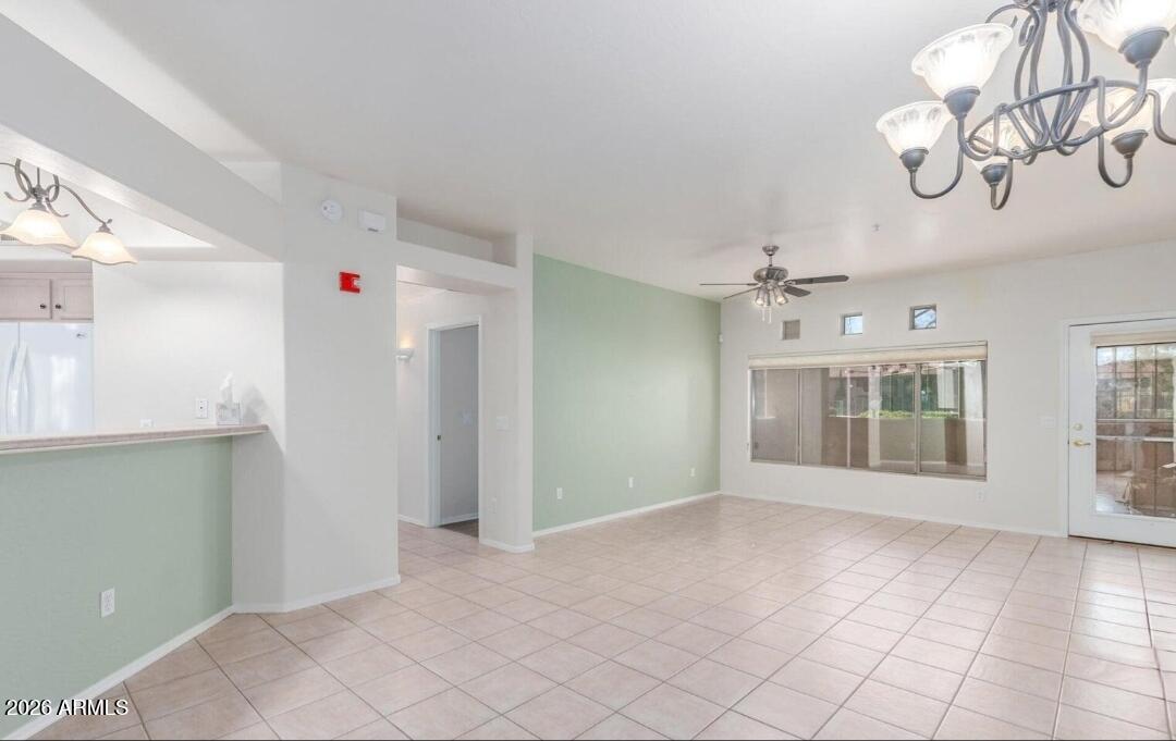 1351 N PLEASANT Drive 1098