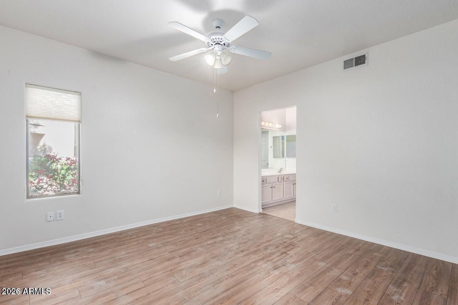 1351 N PLEASANT Drive 1098