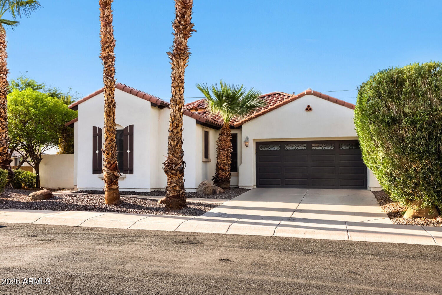 2178 E WISTERIA Drive