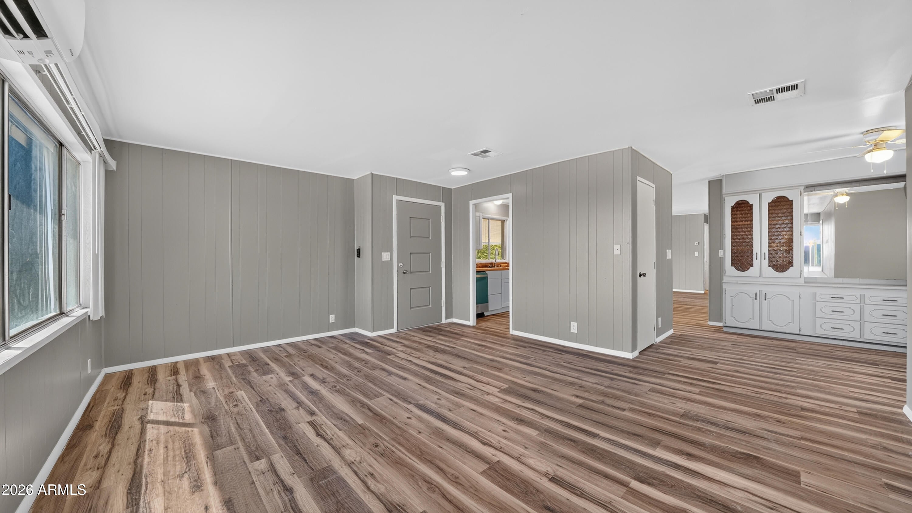 907 Headstart Way