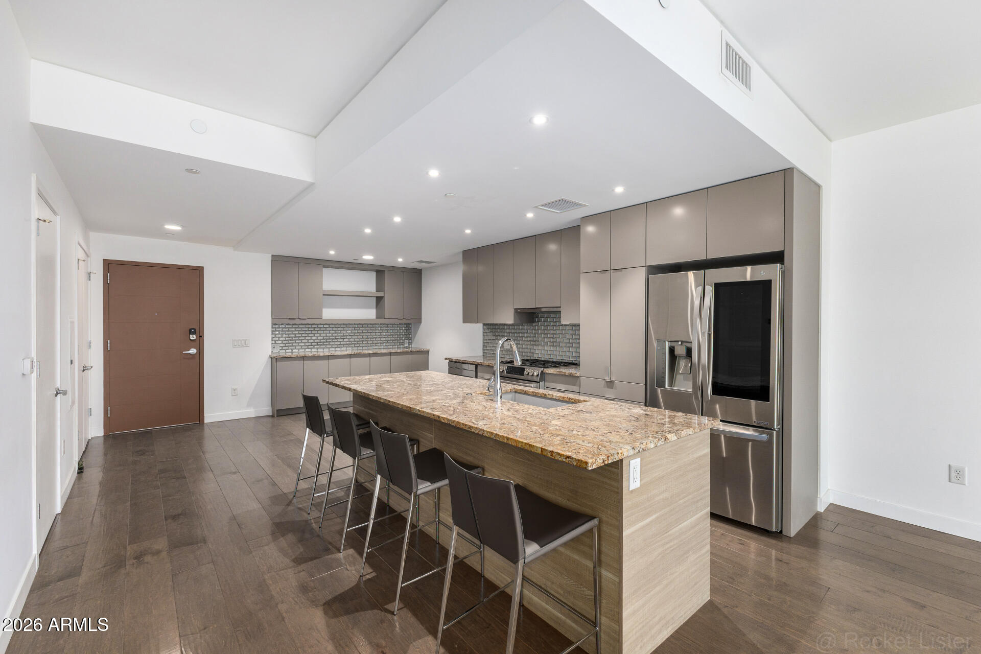 2300 E CAMPBELL Avenue 104