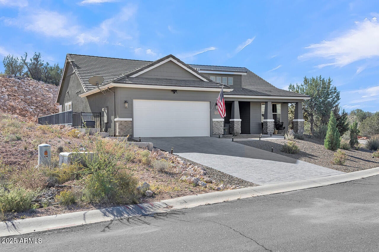 6095 N STRATFORD Court