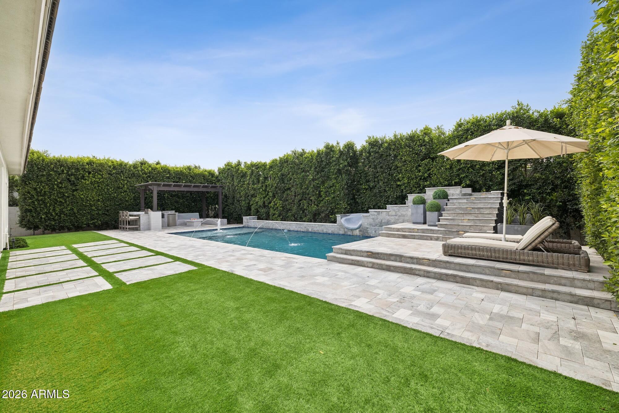 GRAYSTONE - Residential