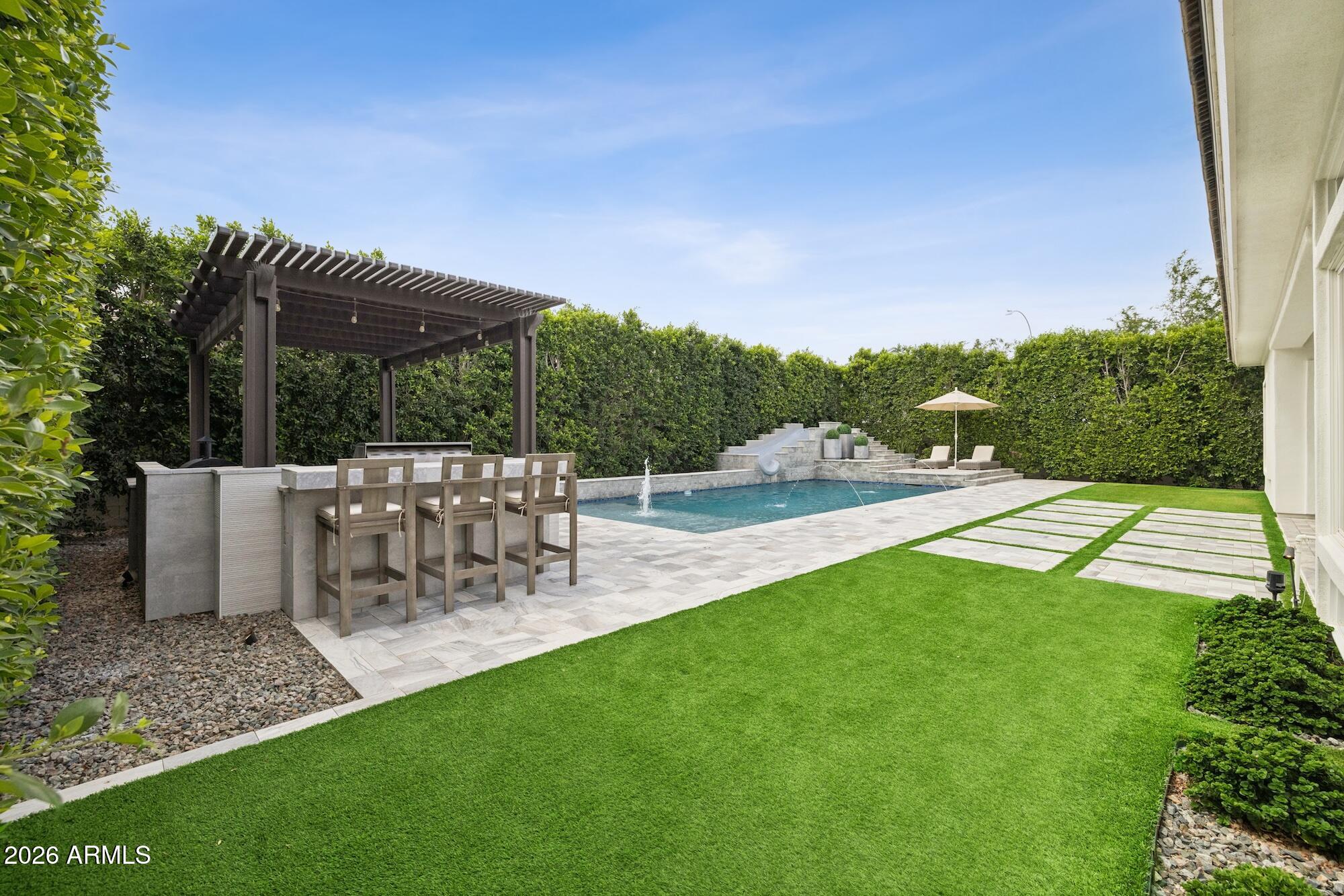 GRAYSTONE - Residential