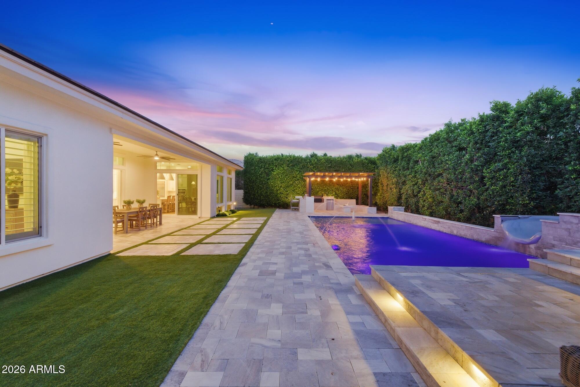 GRAYSTONE - Residential