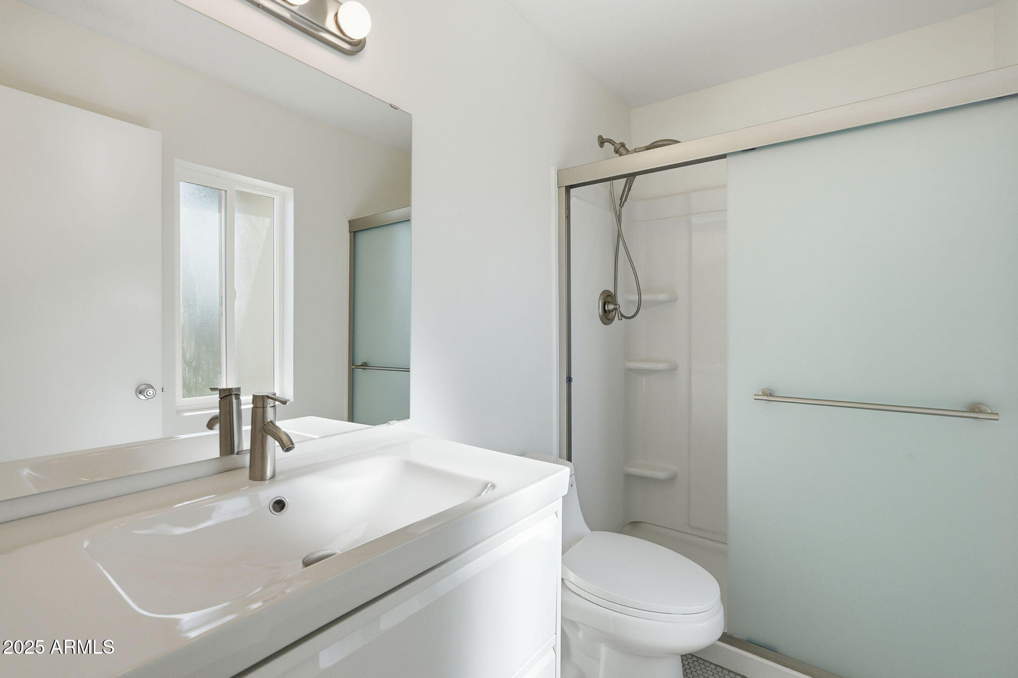 1321 E TOWNLEY Avenue