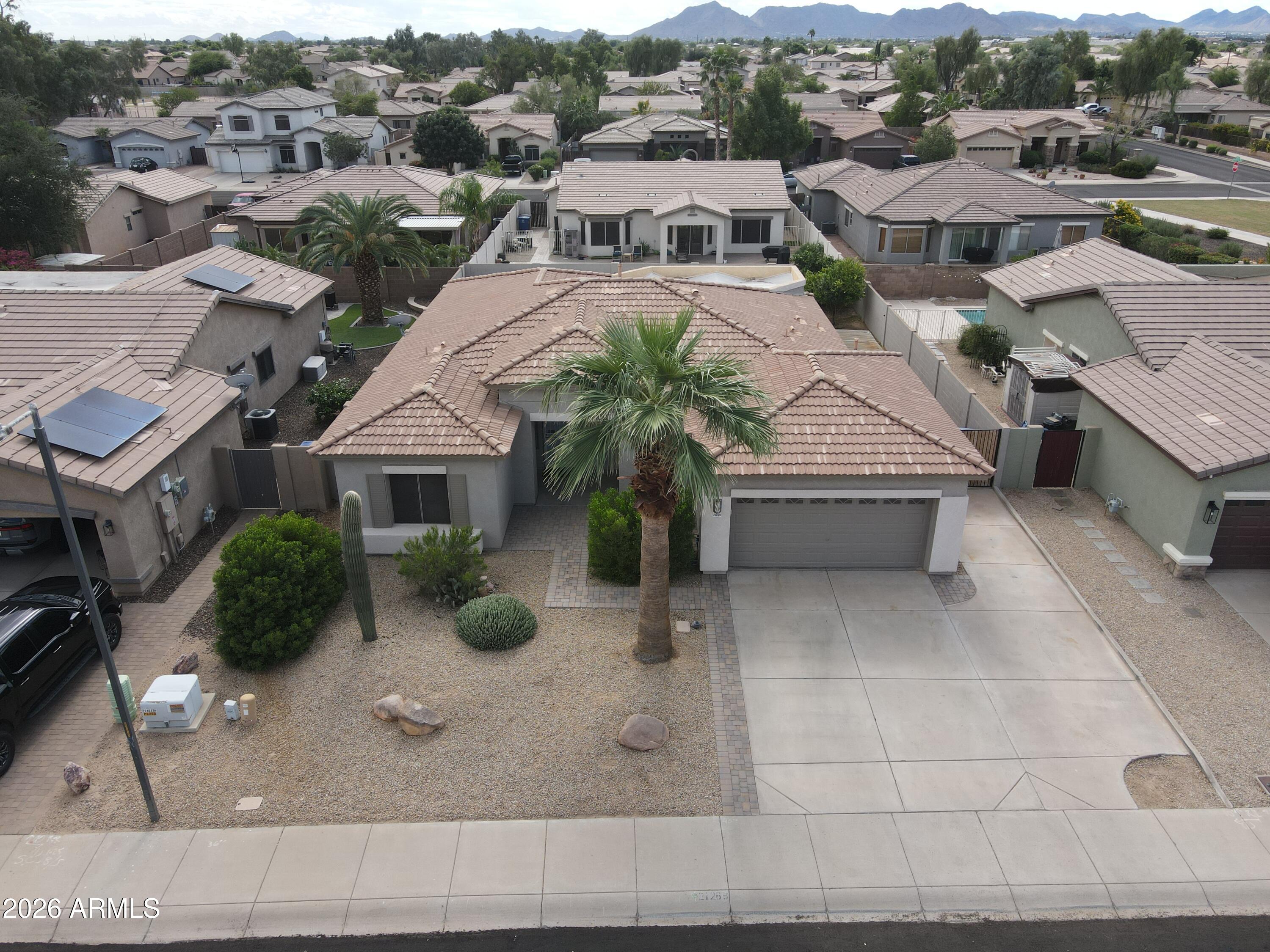 Homes for Sale in Queen Creek Arizona 1 21269 E ROUNDUP Way