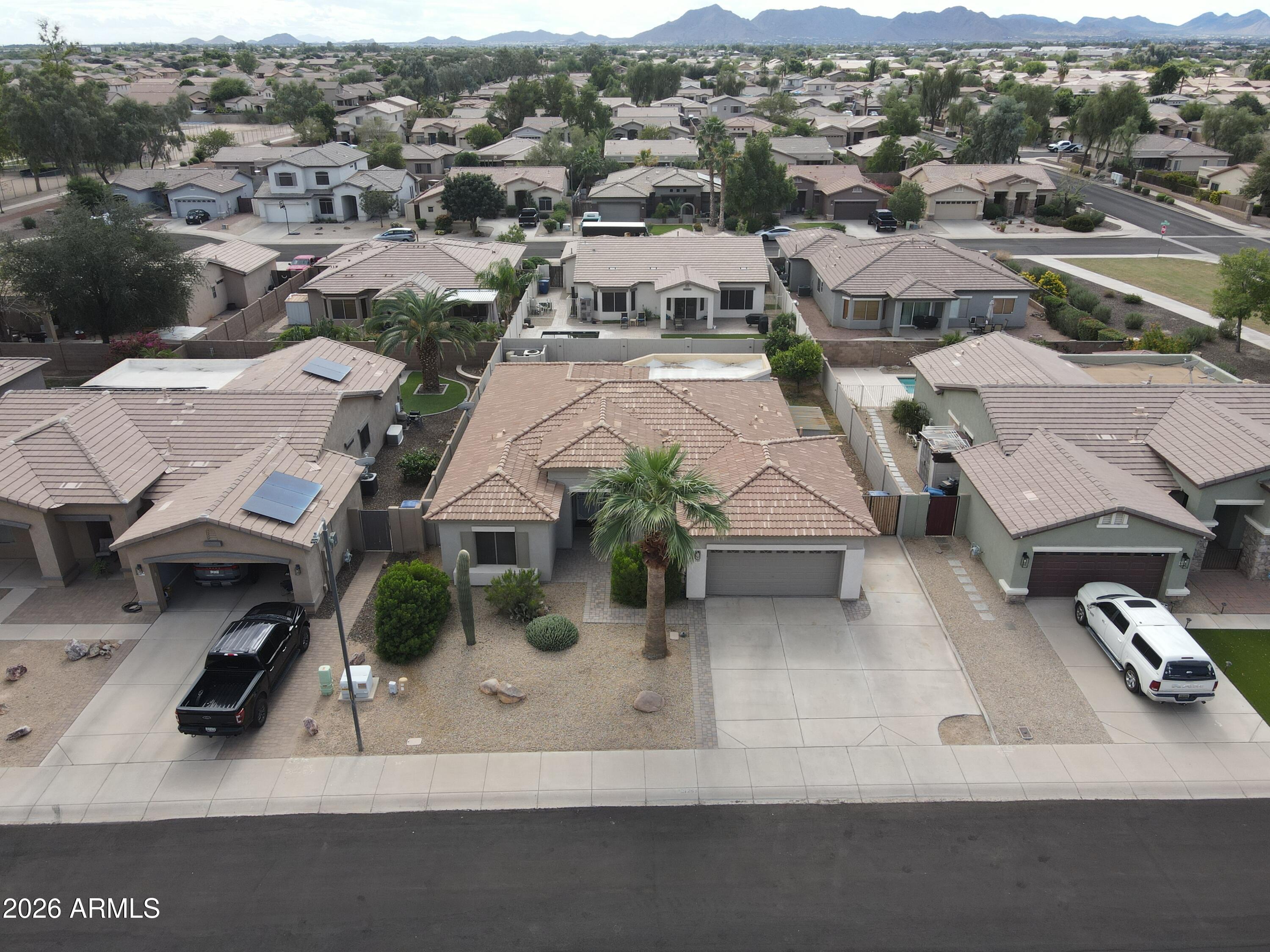 Homes for Sale in Queen Creek Arizona 2 21269 E ROUNDUP Way