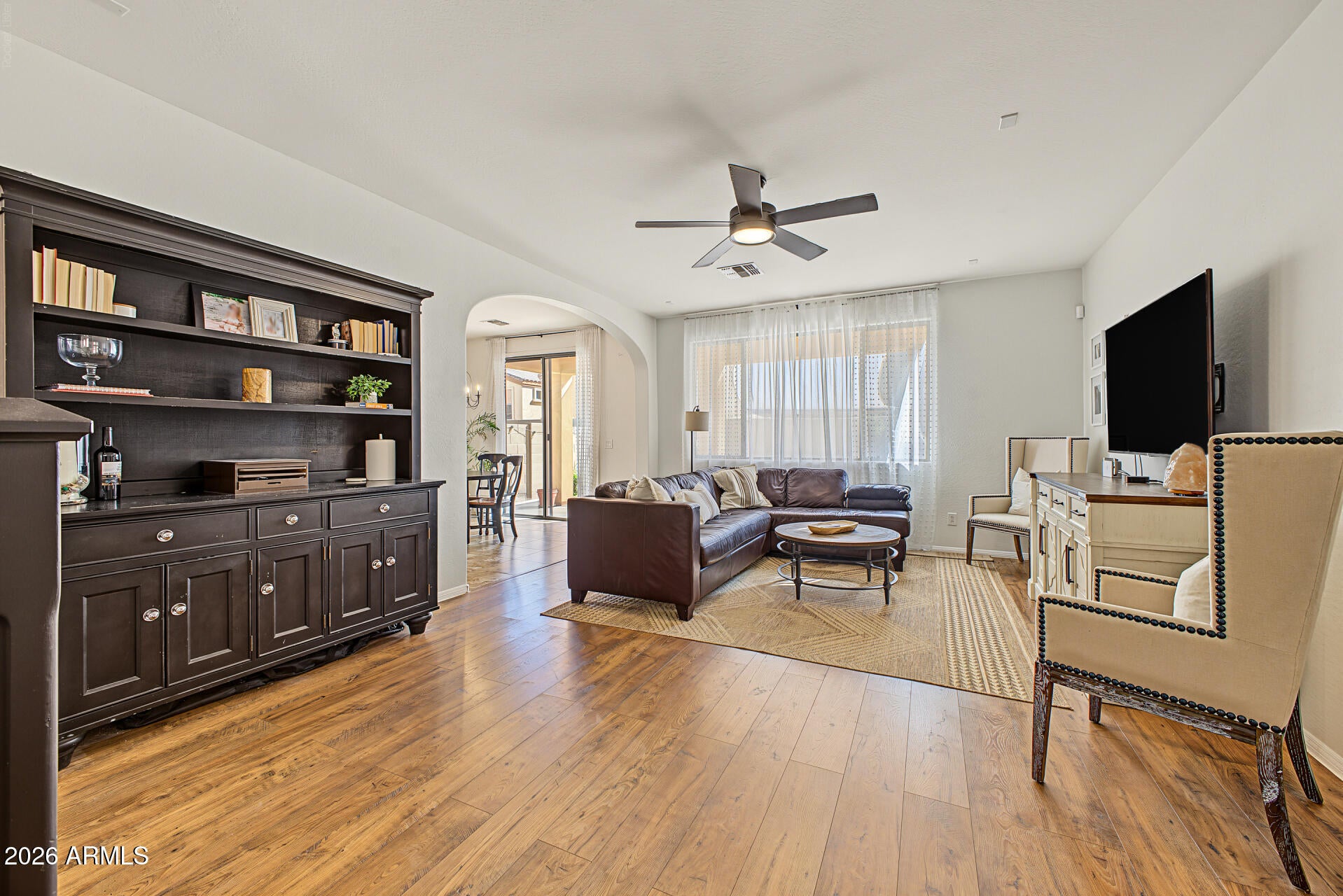 1647 W COTTONWOOD Lane
