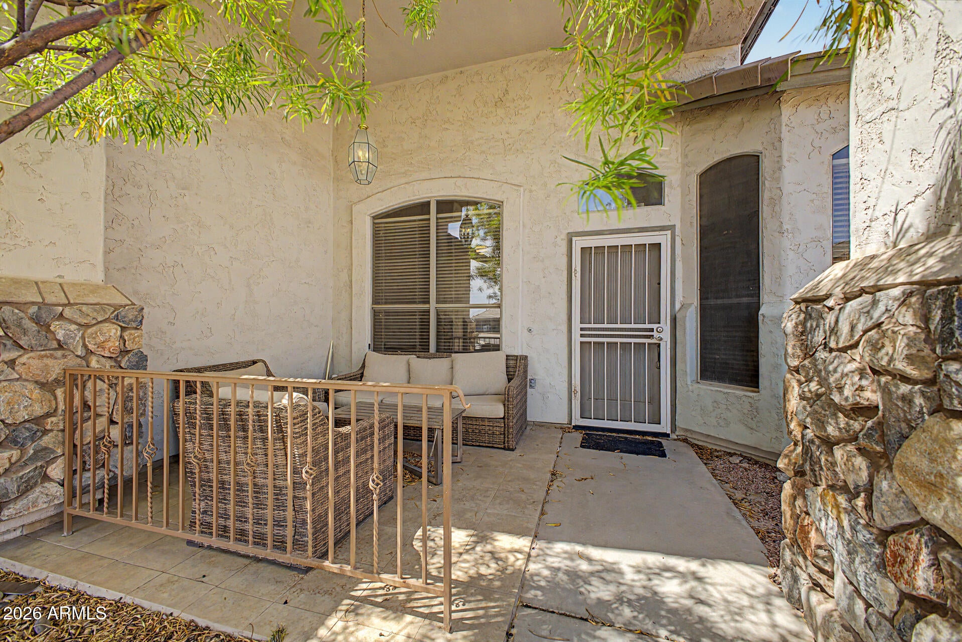 6526 W ORAIBI Drive