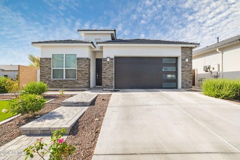 10305 W DEANNA Drive Peoria AZ 85382