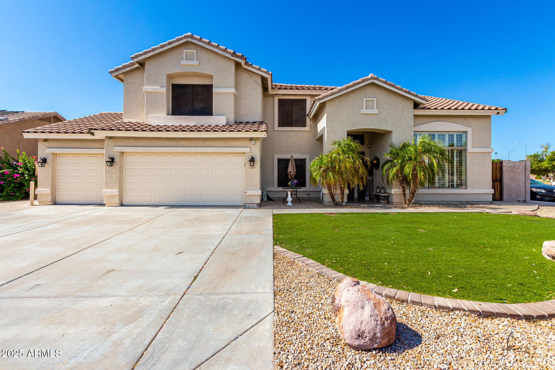 4530 E DECATUR Street