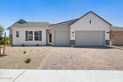 A home in Cave Creek