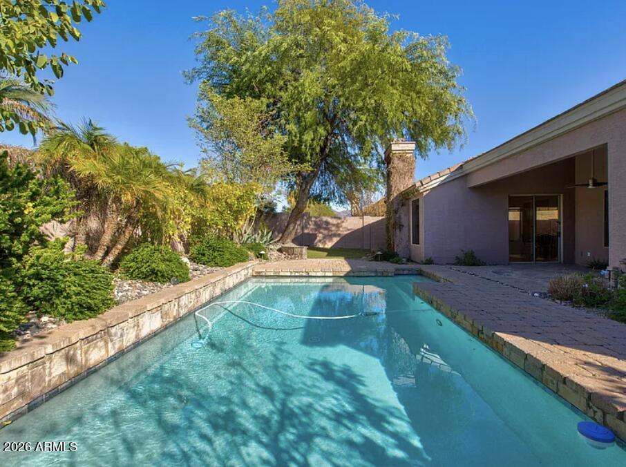 7252 E WHISTLING WIND Way