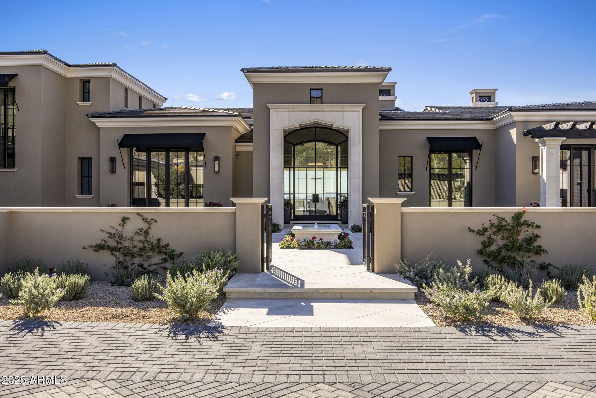 10739 E DIAMOND RIM Drive