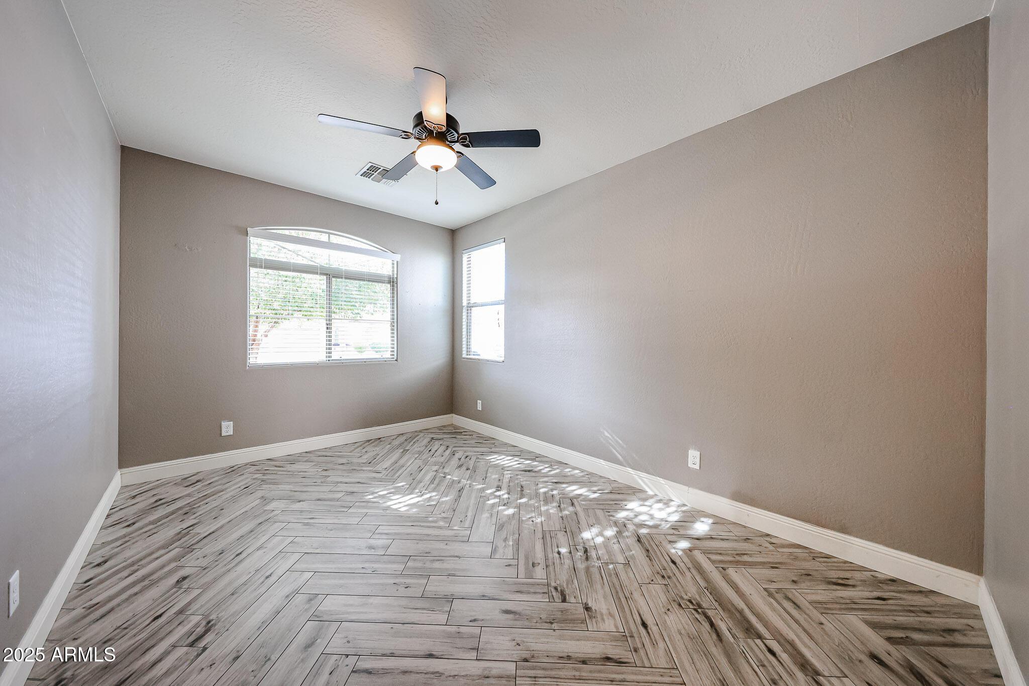 12326 W PATRICK Lane