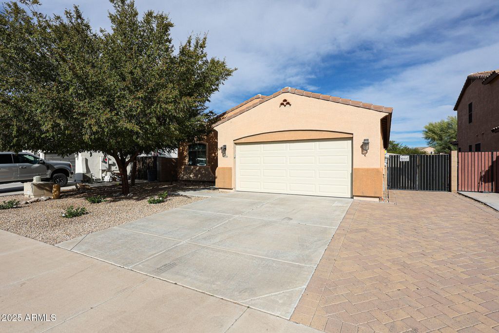 Photo of 12326 W Patrick Lane, Sun City West, AZ 85375 (MLS # 6952152)