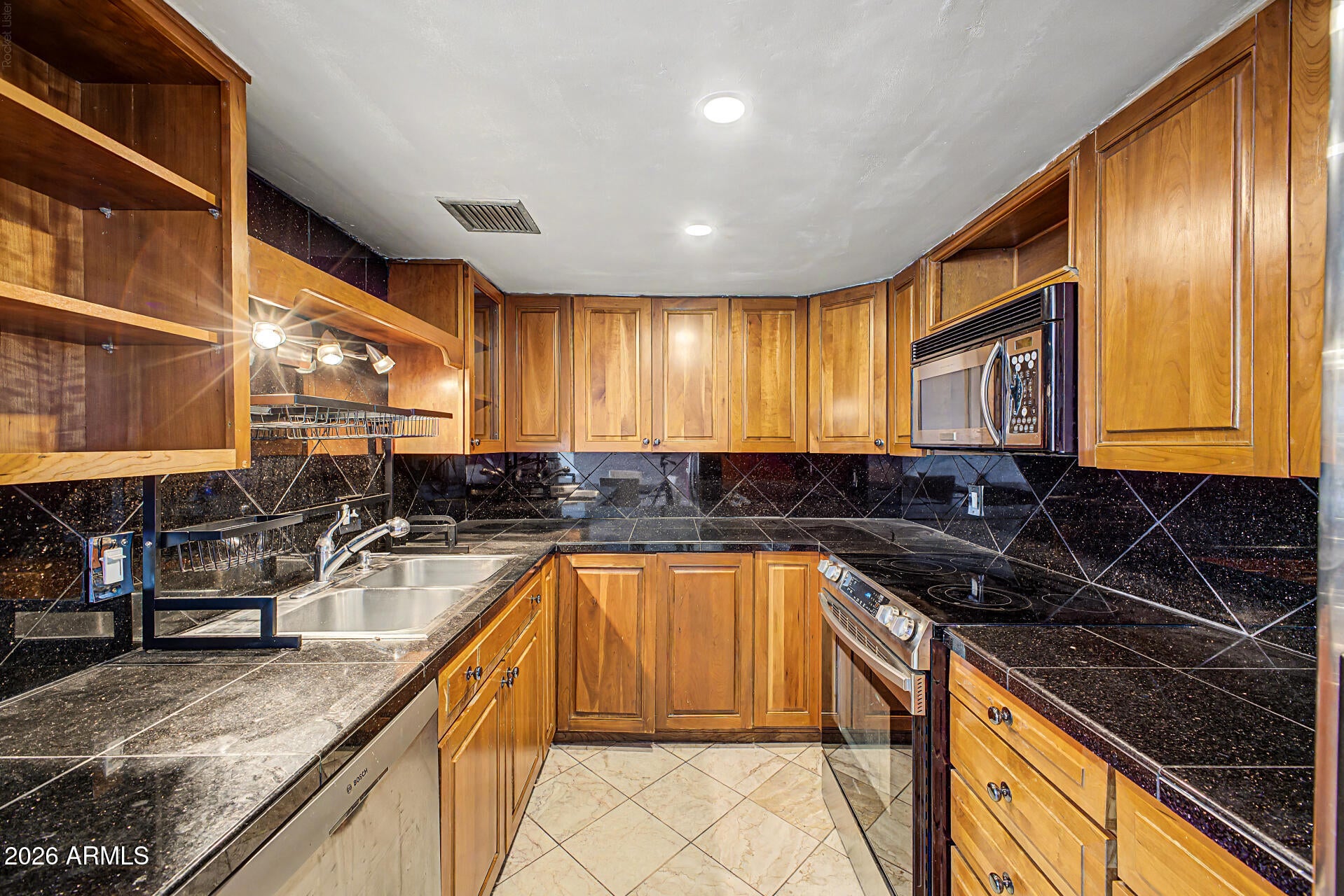 805 N 4th Avenue Unit 404