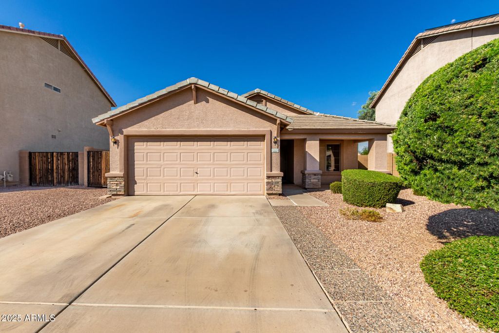 Photo of 12622 W Clarendon Avenue, Avondale, AZ 85392 (MLS # 6917240)