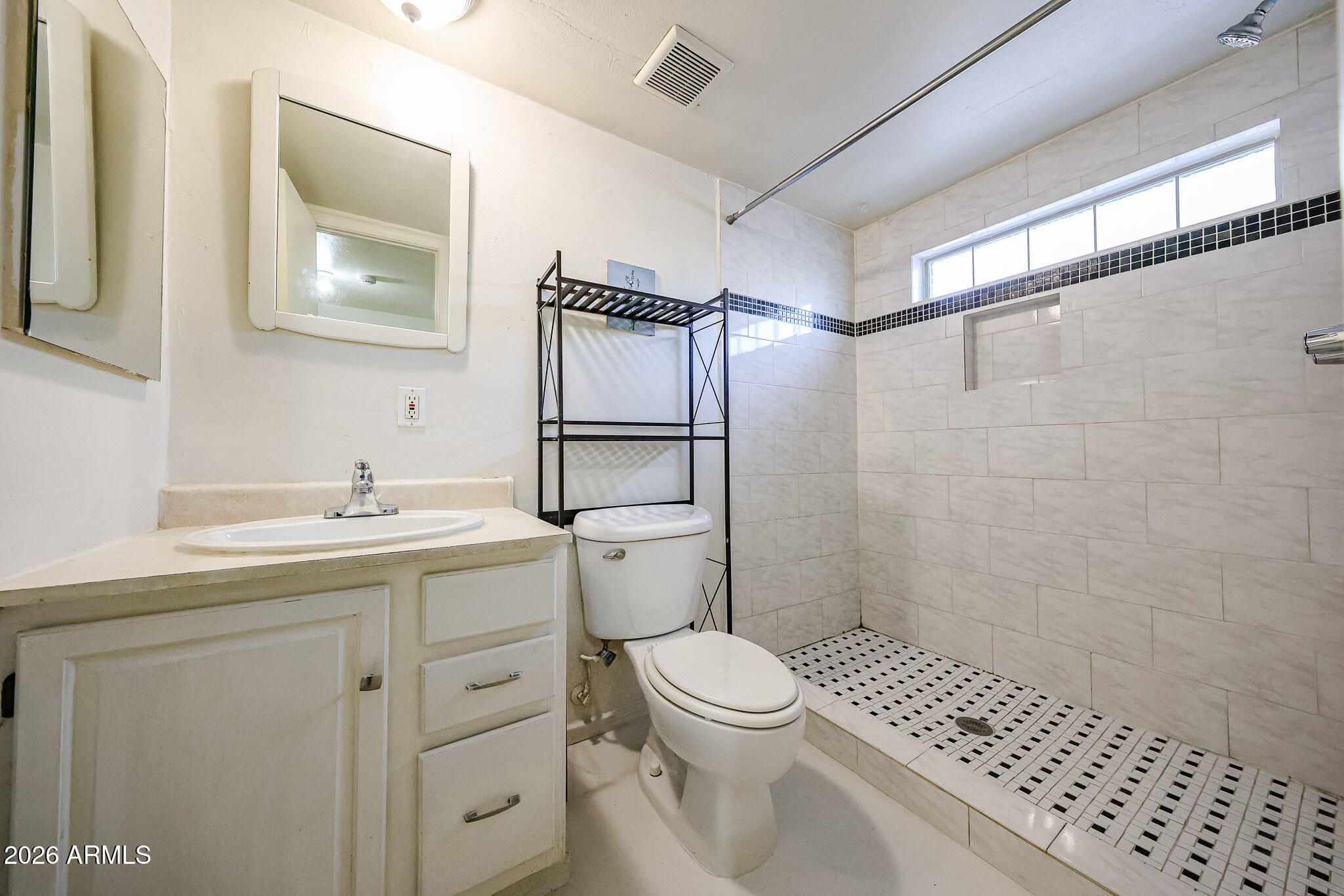 1005 E MORELAND Street 3