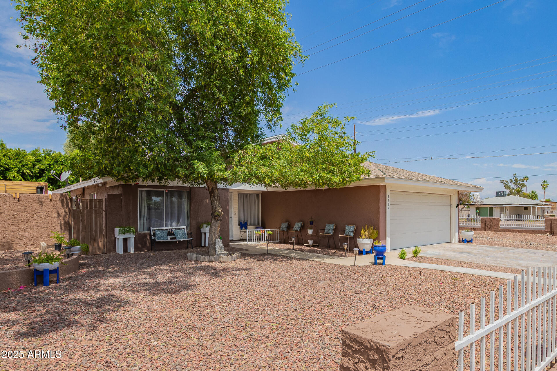 8932 N 56TH Drive