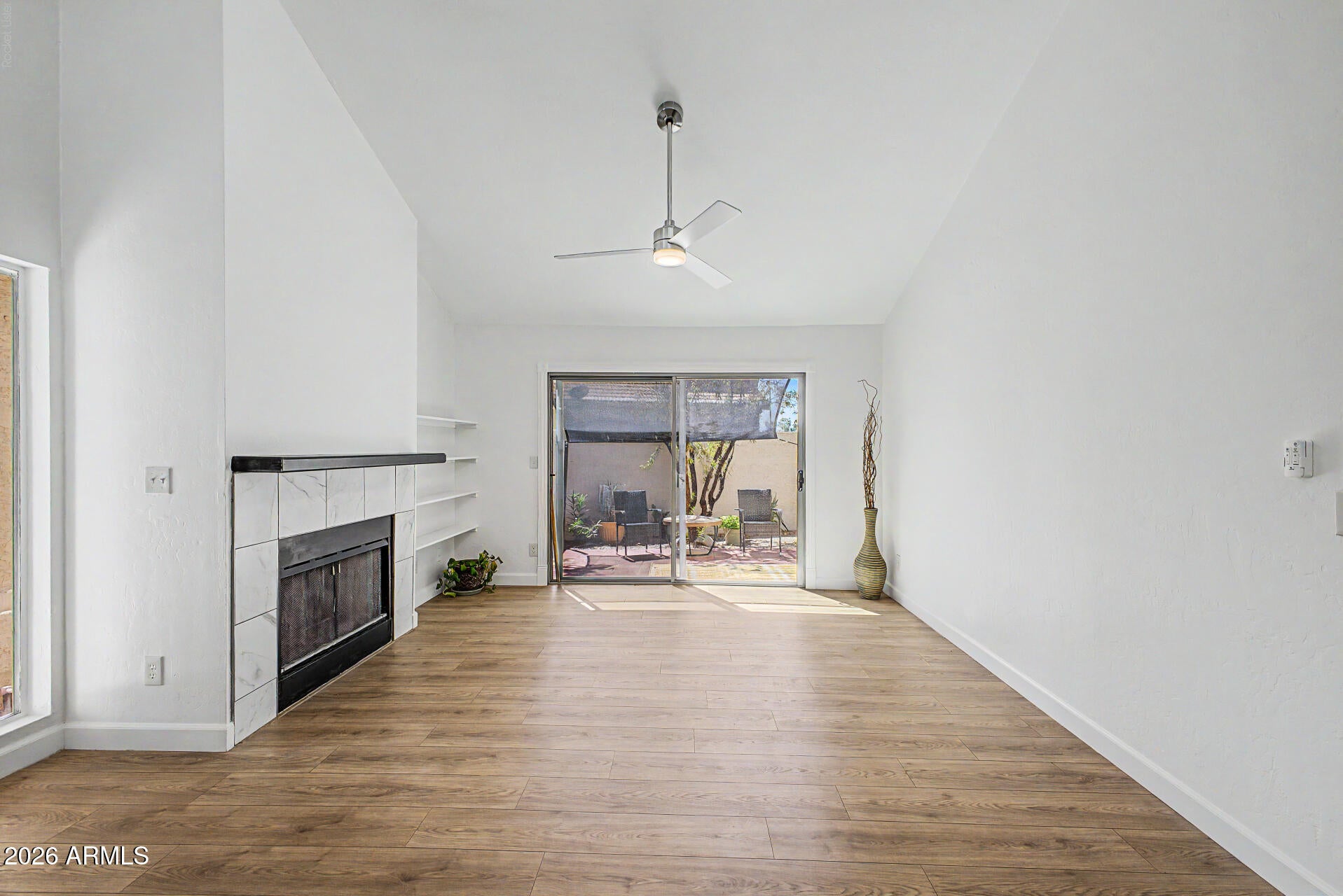 1111 W SUMMIT Place 32