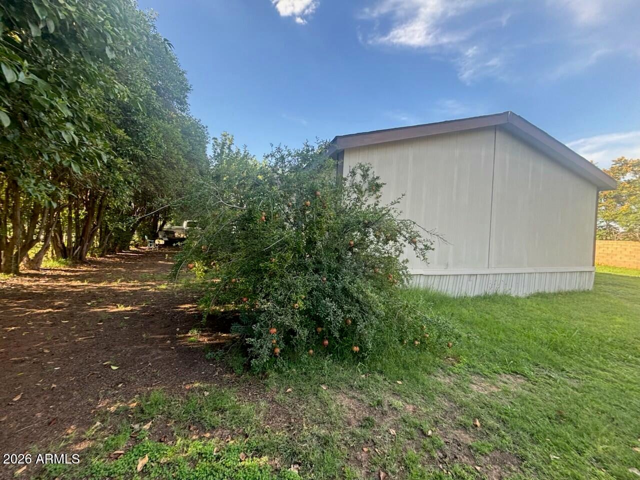 2597 N LA GRANDE Drive E