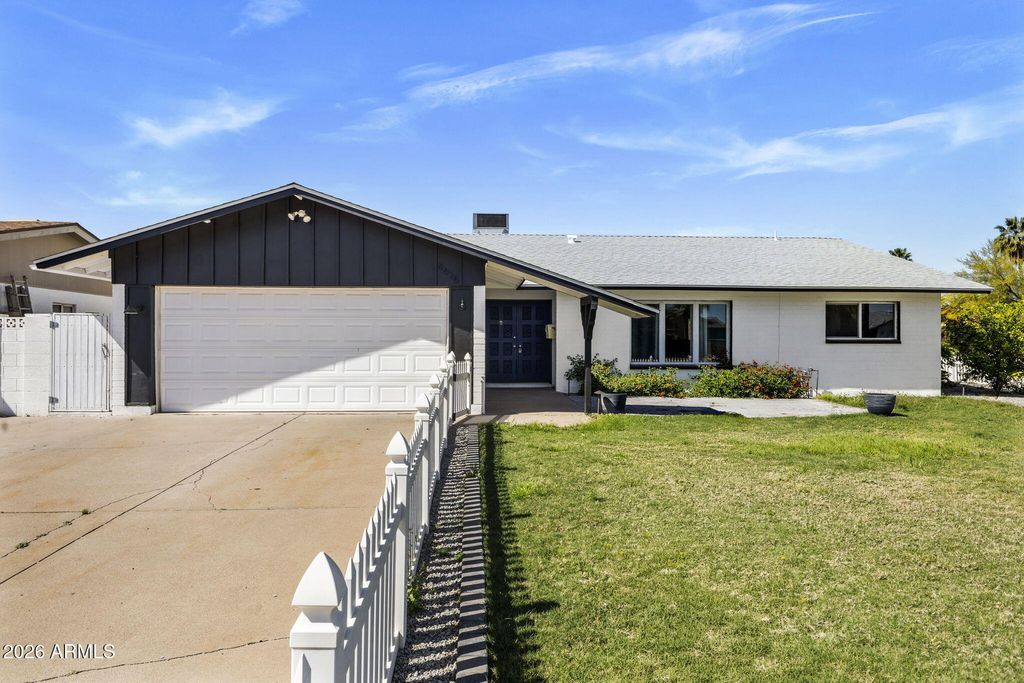 Photo of 4616 S Poplar Street, Tempe, AZ 85282 (MLS # 7002600)