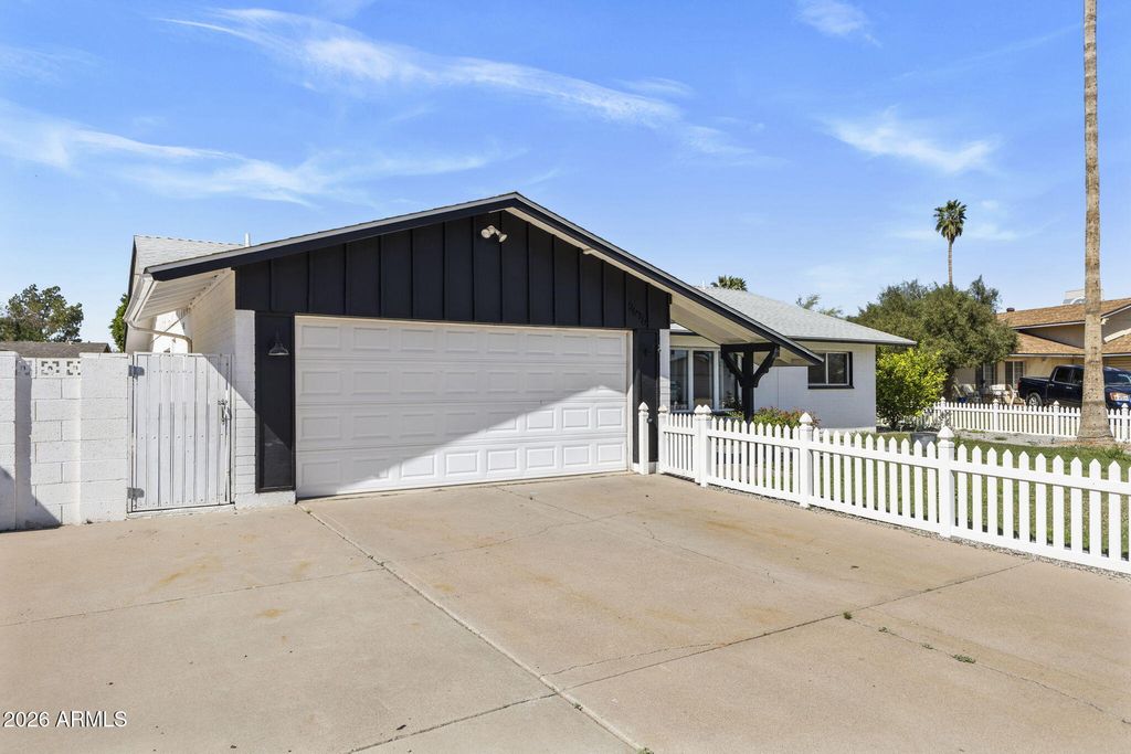 Photo of 4616 S Poplar Street, Tempe, AZ 85282 (MLS # 7002600)