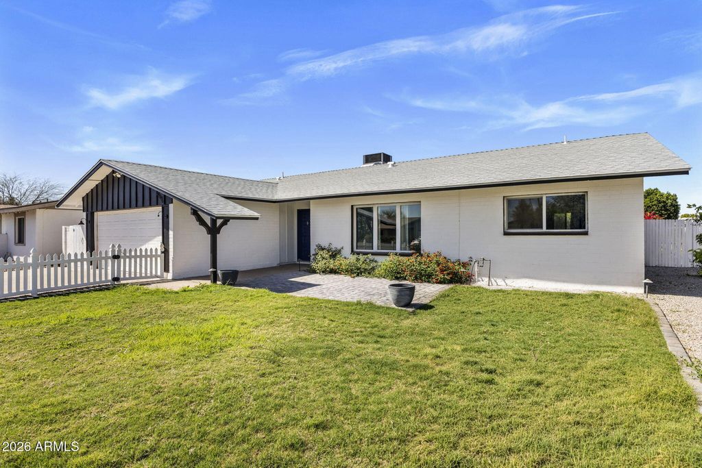 Photo of 4616 S Poplar Street, Tempe, AZ 85282 (MLS # 7002600)