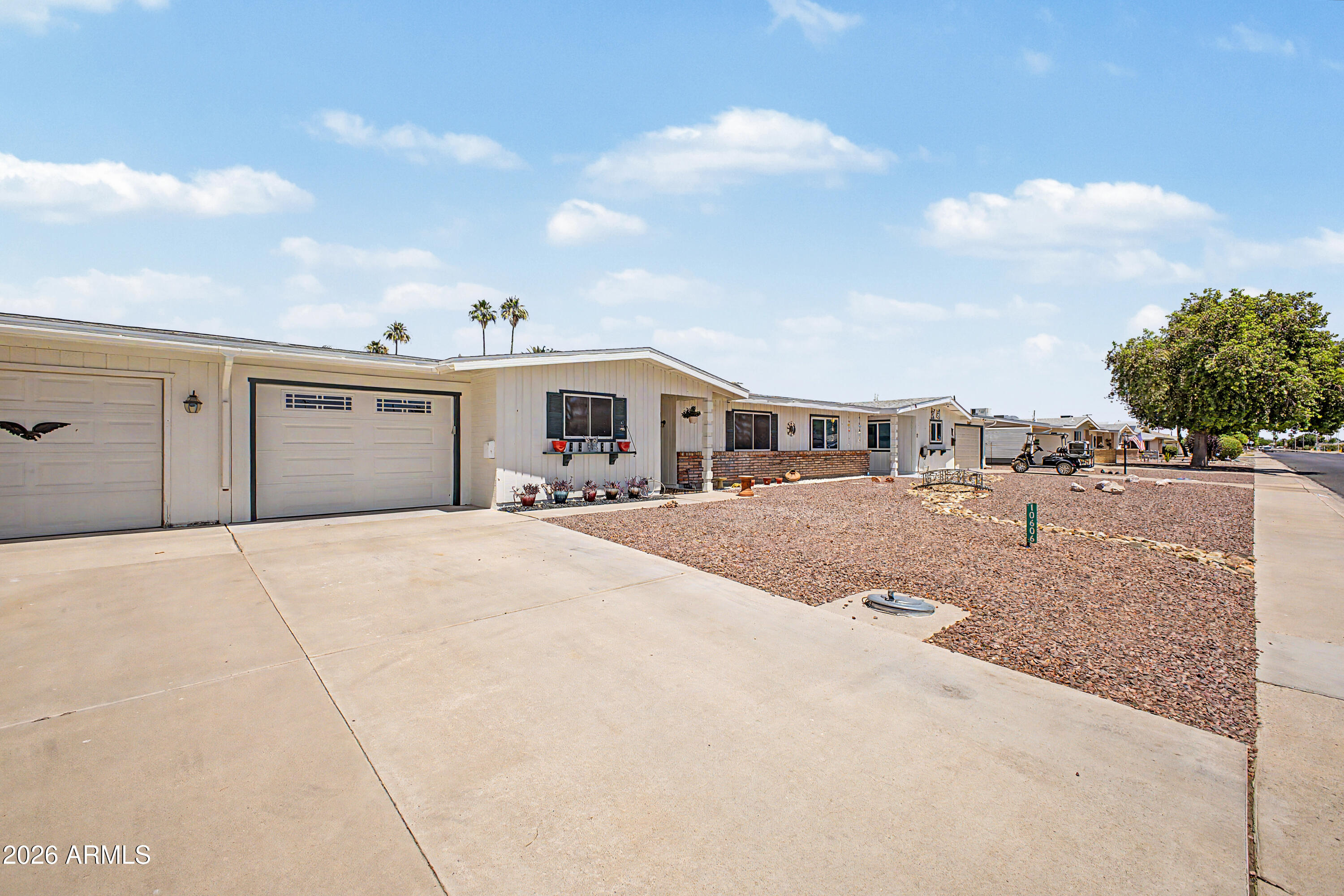 10606 W CLAIR Drive