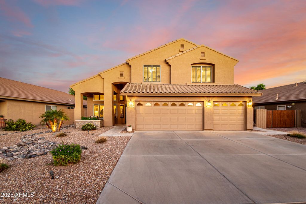 Photo of 3877 S Seton Avenue, Gilbert, AZ 85297 (MLS # 6922977)
