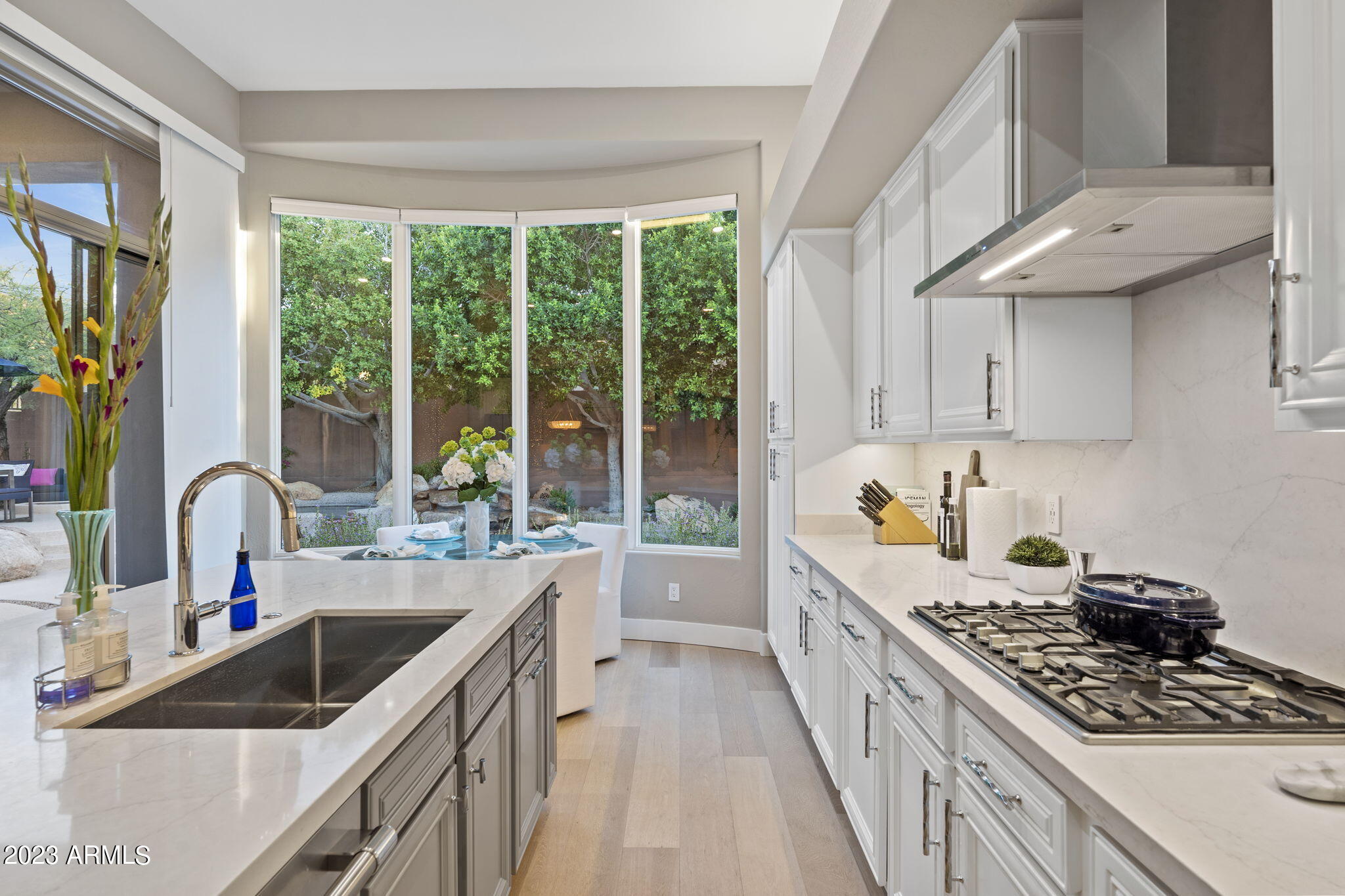 Scottsdale, Arizona 85255, United States, 4 Bedrooms Bedrooms, ,4 BathroomsBathrooms,Residential,Pending,47020