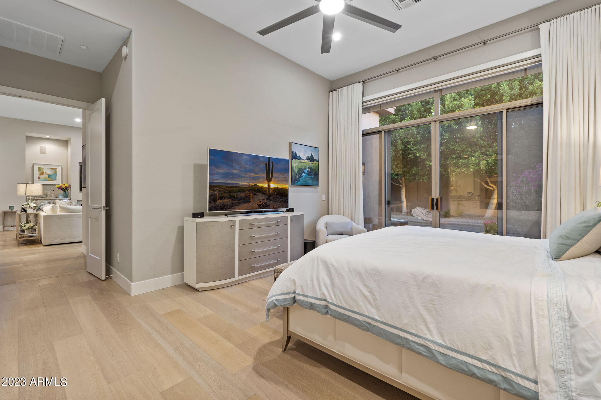 Scottsdale, Arizona 85255, United States, 4 Bedrooms Bedrooms, ,4 BathroomsBathrooms,Residential,Pending,47020