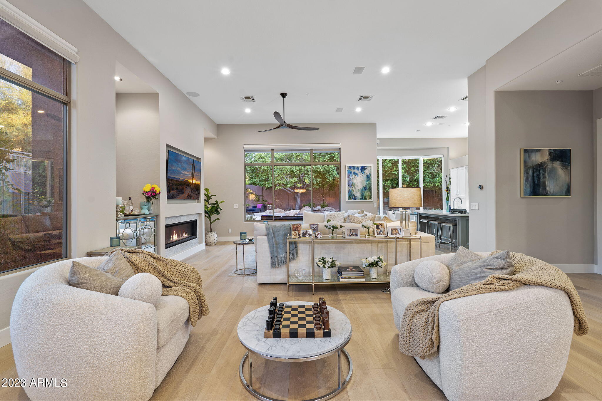 Scottsdale, Arizona 85255, United States, 4 Bedrooms Bedrooms, ,4 BathroomsBathrooms,Residential,Pending,47020