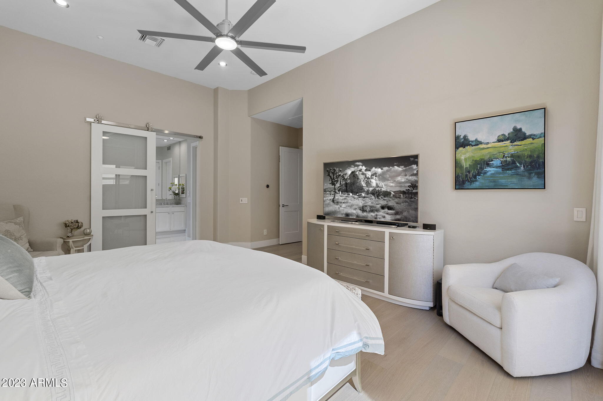 Scottsdale, Arizona 85255, United States, 4 Bedrooms Bedrooms, ,4 BathroomsBathrooms,Residential,Pending,47020