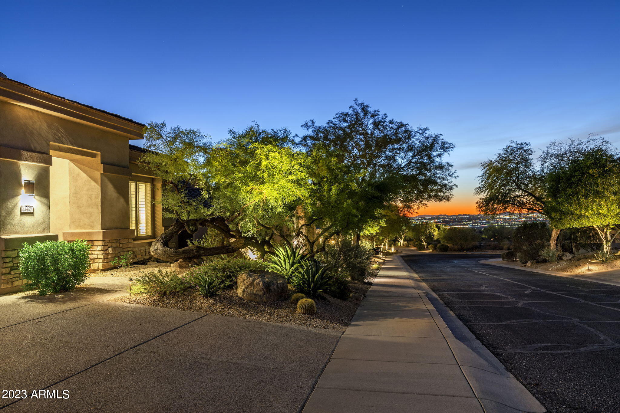 Scottsdale, Arizona 85255, United States, 4 Bedrooms Bedrooms, ,4 BathroomsBathrooms,Residential,Pending,47020