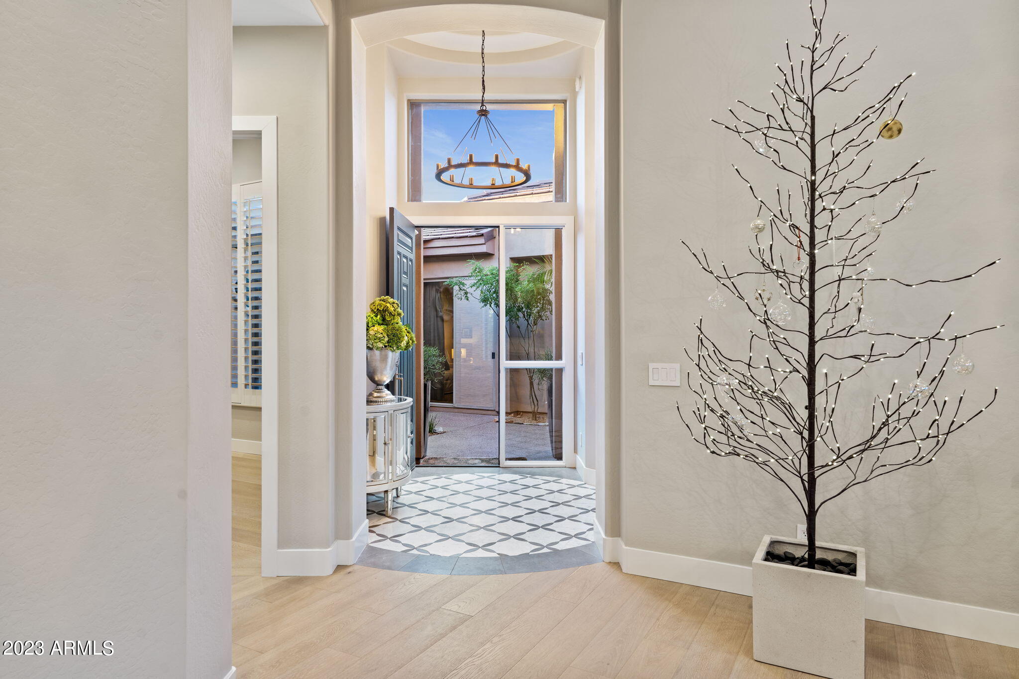 Scottsdale, Arizona 85255, United States, 4 Bedrooms Bedrooms, ,4 BathroomsBathrooms,Residential,Pending,47020